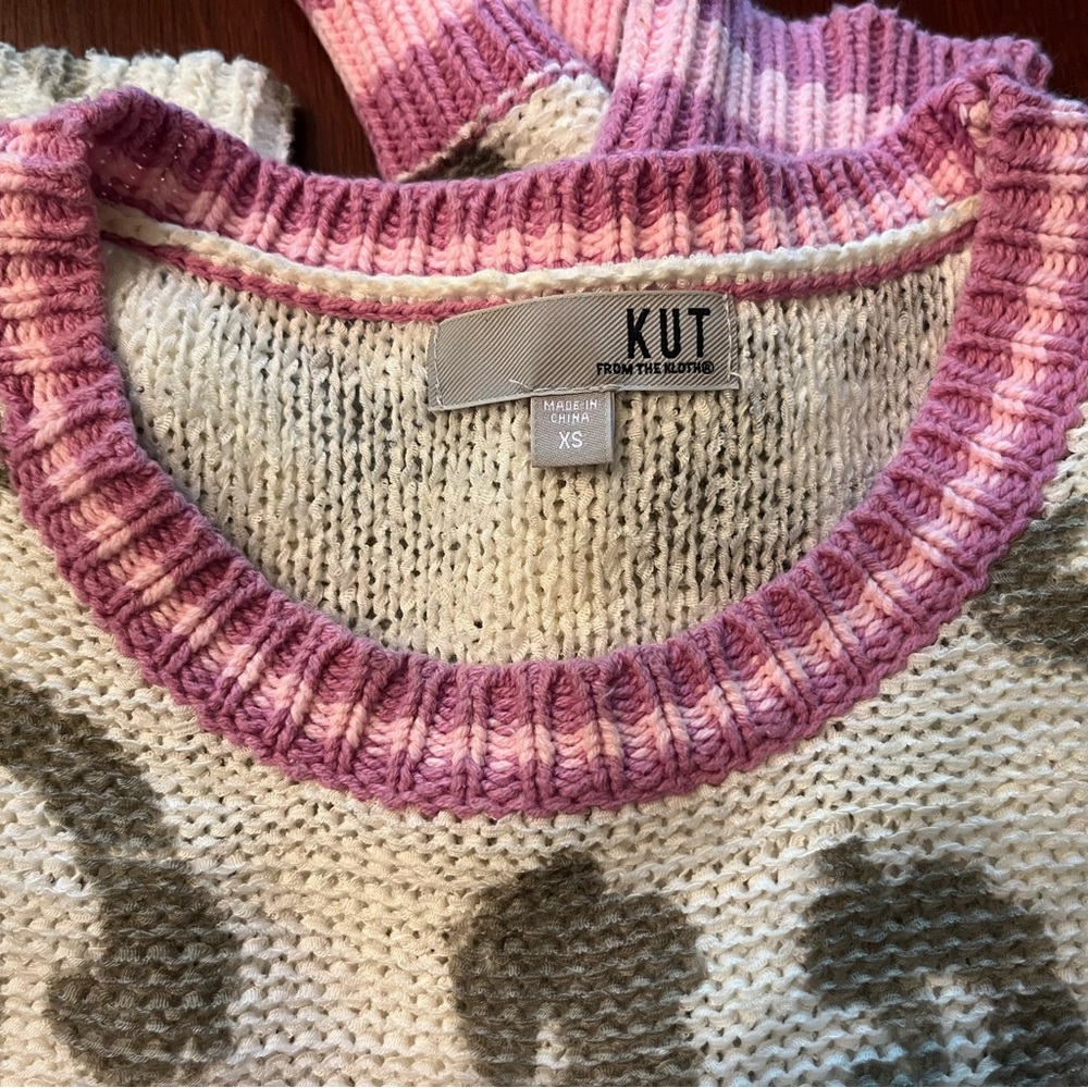 Kut from the Kloth Women's Pink and Gray Sweater